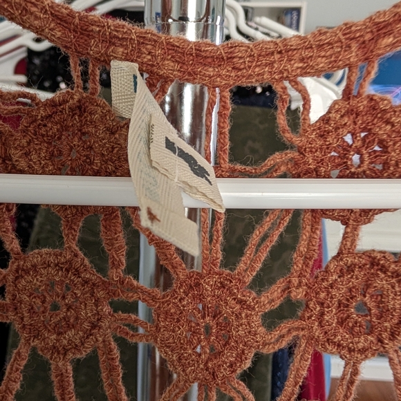 EARTHBOUND Rust Crochet Back Top - Picture 6 of 9